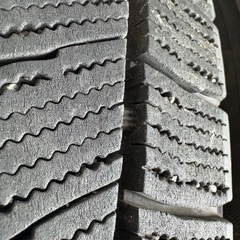 215/60/17冬VRX3の画像