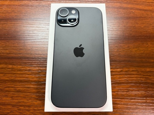 ショップ iPhone 15 ブラック 本体 128GB 化粧箱・ケース・ケーブル付き