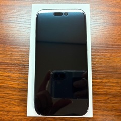 iPhone 15 ブラック 本体 128GB 化粧箱・ケース・ケーブル付きの画像