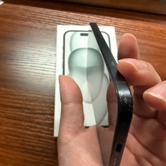 iPhone 15 ブラック 本体 128GB 化粧箱・ケース・ケーブル付きの画像