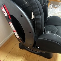 アップリカチャイルドシート(黒色)の画像