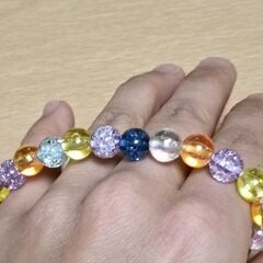 色めくブレスレットの画像