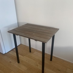 【超急募】ハンドメイド天然木テーブル 70×53cm／花瓶付き／即日OKの画像