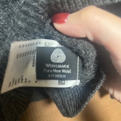 ユニクロセーター　ウール100%の画像