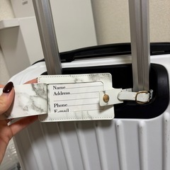 【５日まで限定】スーツケース　白　ホワイト　M サイズ　キャリーケース　キャリーバック　の画像