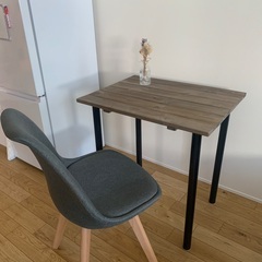 【超急募】グレー布張りチェア／ハンドメイドテーブルにぴったり／即日OKの画像