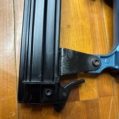 ユニキャチのエアータッカーの画像