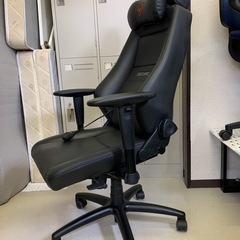 RECARO ゲーミングチェア ブラックの画像