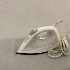 ニトリ アイロン×アイロン台の画像