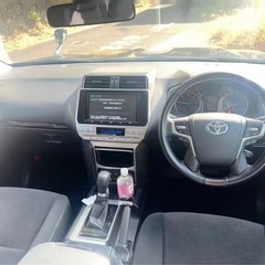 ランドクルーザープラドの画像