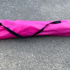 折り畳みアウトドアチェア　ピンク色の画像