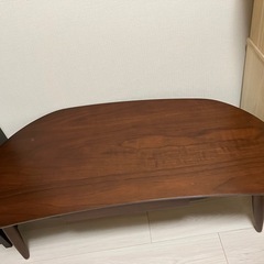 リビングテーブルの画像