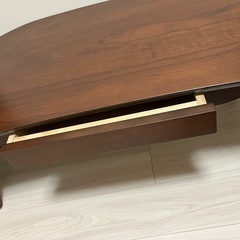 リビングテーブルの画像