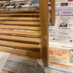 未使用？中古？木製の2段ラックの画像