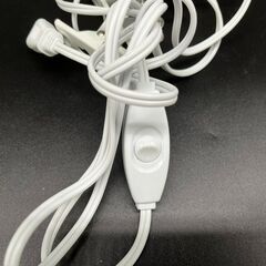 ★オーム電機 クリップライト ホワイト LTC-N117AW-Wの画像