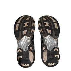 ASICS GEL KAYANO14の画像