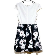 お値下げ　dazzyビジュー付花柄サテン×チュールAラインミニドレスMサイズの画像