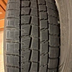スタッドレスタイヤ　４本　  の画像