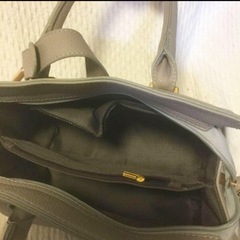 グレー　レザー風バックの画像