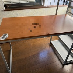 パソコンデスク・勉強机　ベットとセット割りあり✨の画像