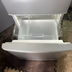 Panasonic 冷蔵庫（NR-B149W-S）2017年製の画像