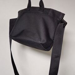 atmos 高機能ショルダーバッグの画像