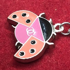 激レア 正規品 シャネル CoCoてんとう虫ネックレス シルバー系の画像