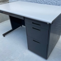 lion製オフィスデスク1200×700×700の画像