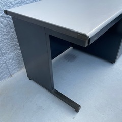 lion製オフィスデスク1200×700×700の画像