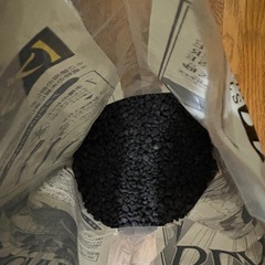 ブラックホール 観賞魚用底砂 8kgの画像