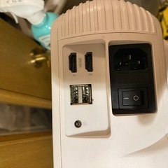 yaber y30 プロジェクター本体の画像