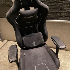 ゲームチェア アルカンターラ カーボン調 肘置きの画像