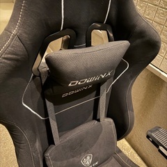 ゲームチェア アルカンターラ カーボン調 肘置きの画像