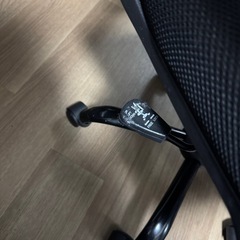 12/4-12/5 豊中市もしくは大阪北区引き取りのみ　　デスクとチェアの画像