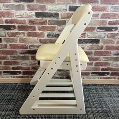 ニトリ　学習椅子の画像