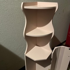 トイレコーナーラックの画像