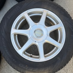 2023年製215/60R16スタッドレスタイヤホイール付きの画像