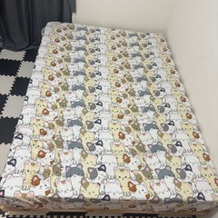 ダブルベッドの画像