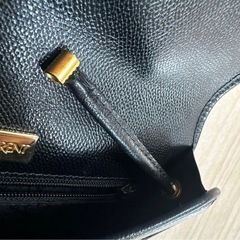イヴ・サンローラン　バッグの画像