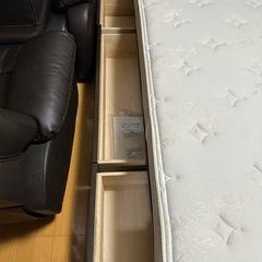 セミダブルベッド➕マットレスの画像