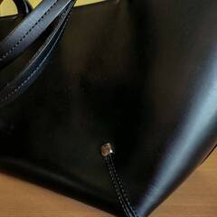 CARVEN　カルヴェン　牛皮新品バックの画像