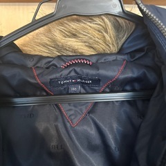 トミー　アウター140サイズ　紺色の画像