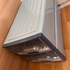 衣装ケース2つの画像