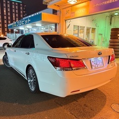 トヨタクラウンマジェスタ210 ハイブリット 3.5L Fバージョンの画像