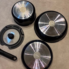 【美品/購入2カ月以内】取手の取れるフライパンセット（ガス火専用）サーモス の画像