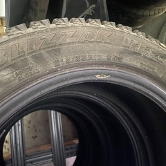 スタッドレスタイヤ 4本　17インチの画像
