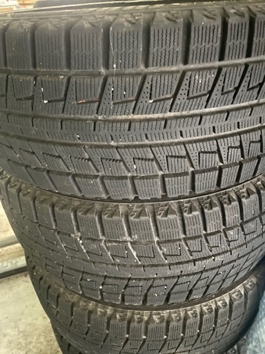 スタッドレスタイヤ 4本　17インチ
