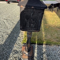 アンティークポスト　馬　黒　スタンドタイプの画像