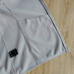 ユニクロ・フルジップフード付きパーカー・メンズXLサイズの画像