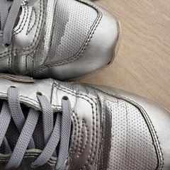 ニューバランスWR996 シルバー24.5 レディースの画像